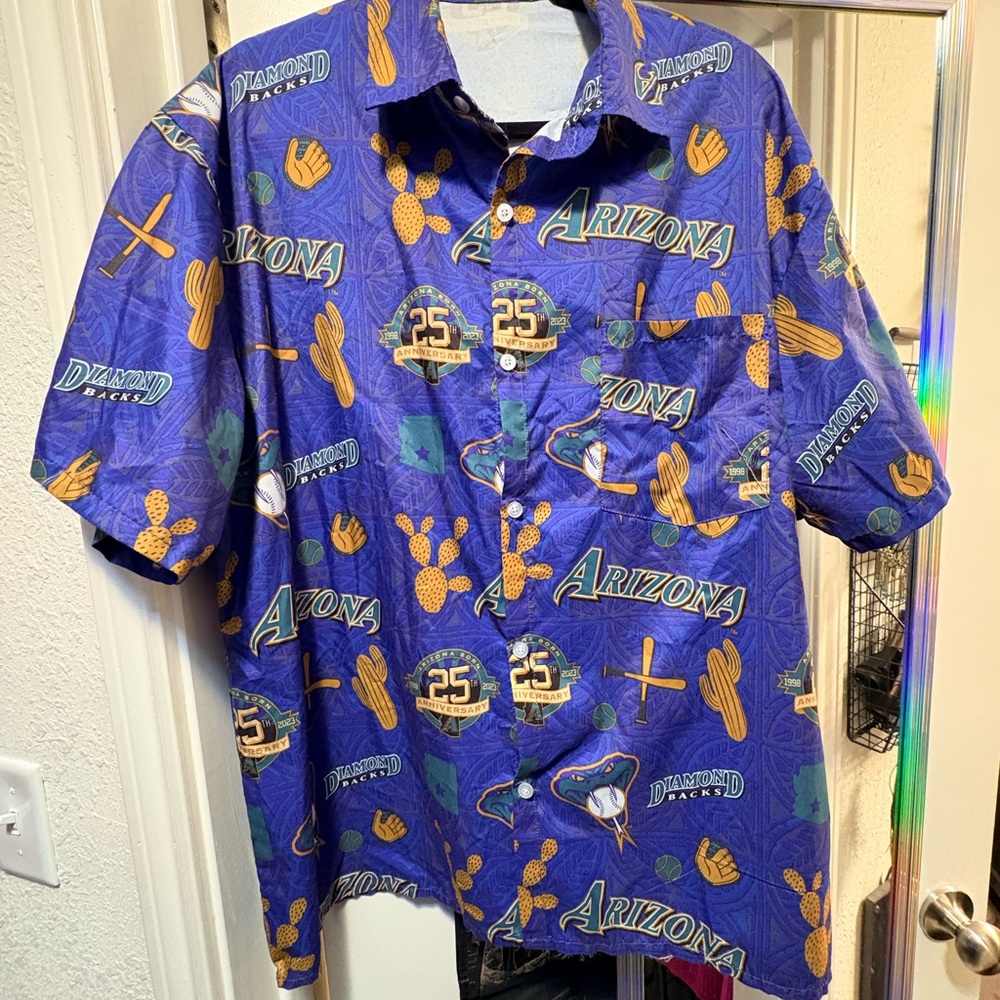 Men’s Arizona Diamondbacks Shirt